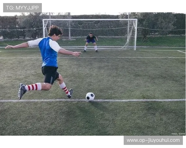 从我的视角带你掌握足球技巧快速提升运球传射能力的实战训练方法